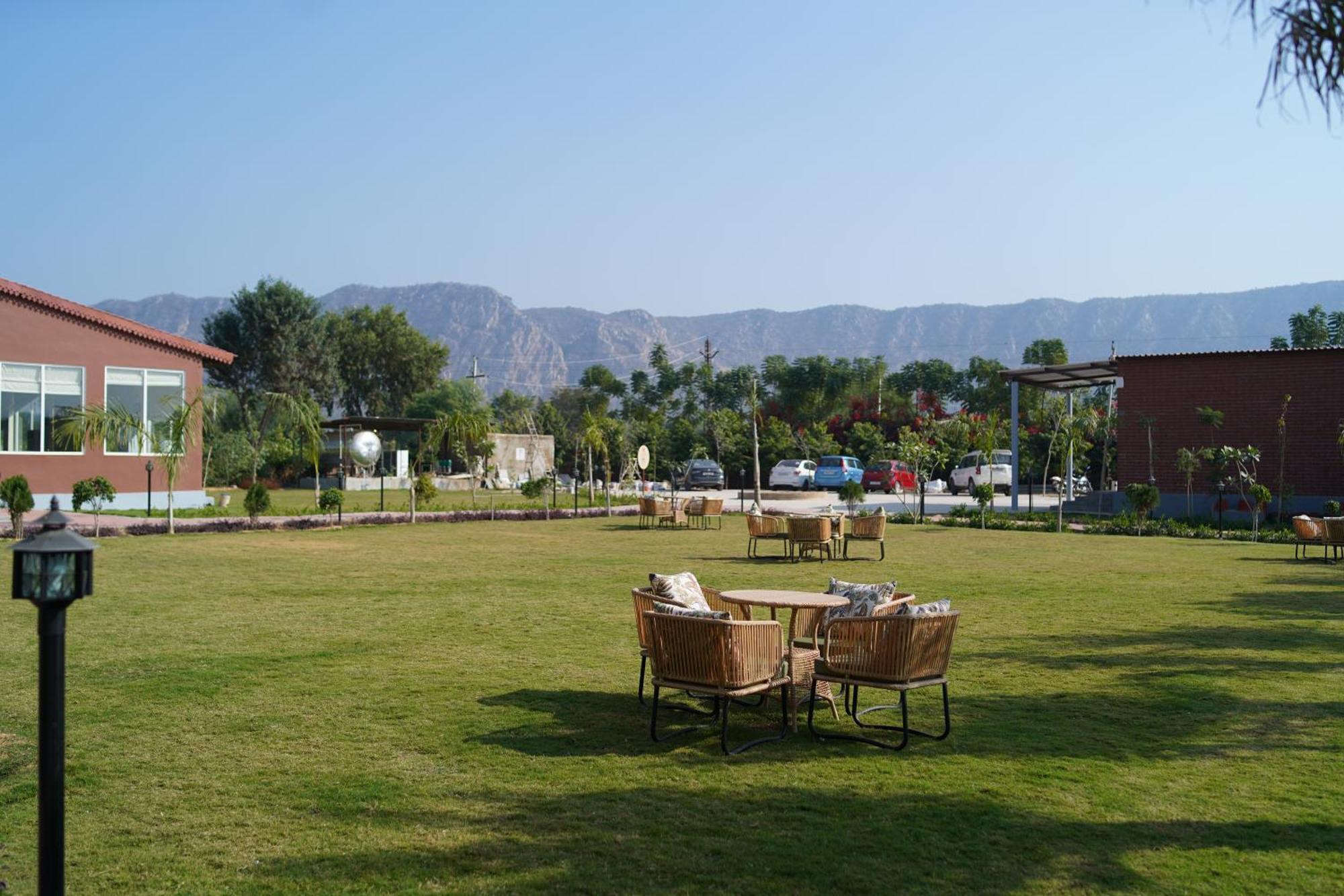 Spree Resort Sariska Thana Ghazi Екстериор снимка